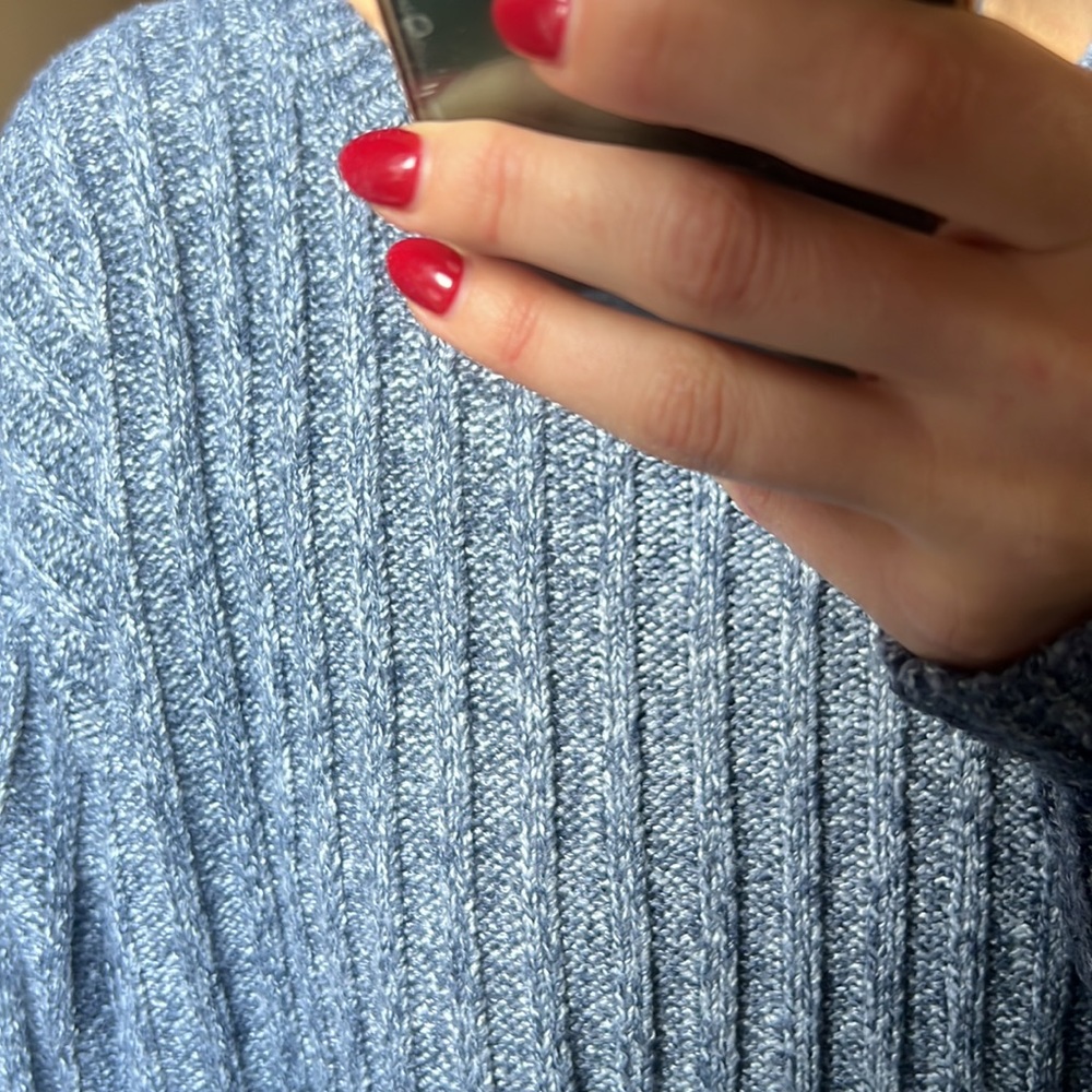 Sweater - Picture 2 of 5